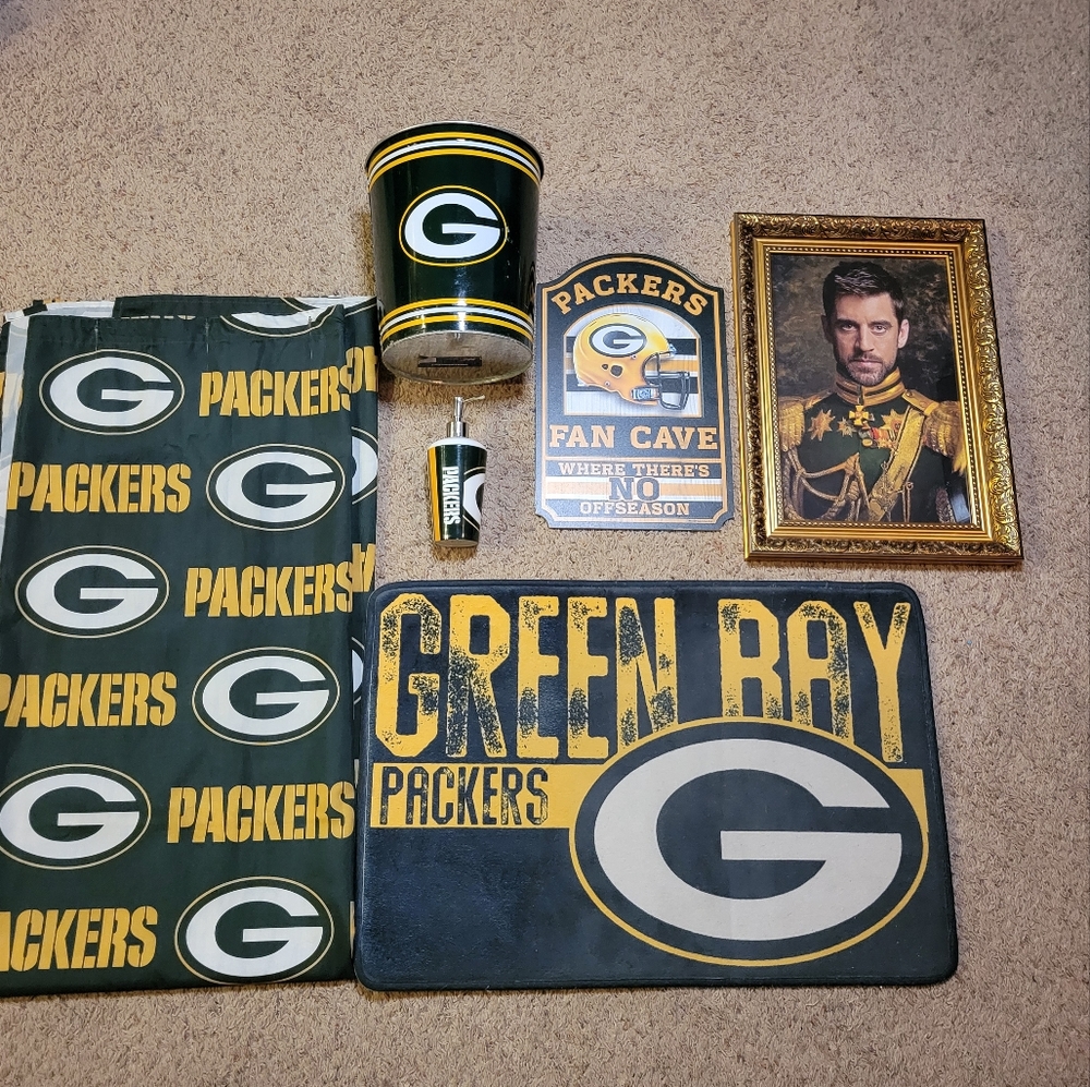 GB Packers Bathroom